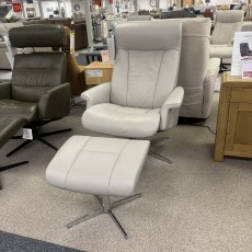 Oxford Large Chair & Footstool Oxford Large Chair & Footstool